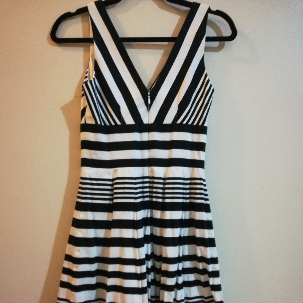 Gorgeous striped dress!